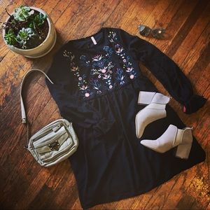 Xhilaration NWT Floral Embroidered Dress XS